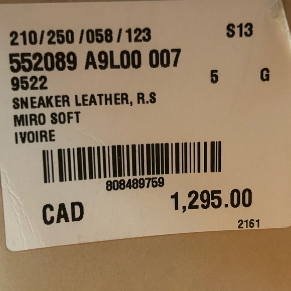 US7.5 Gucci Rhyton Sneakers Brand New With Box Cheaper than anywhere else - Picture 3 of 3